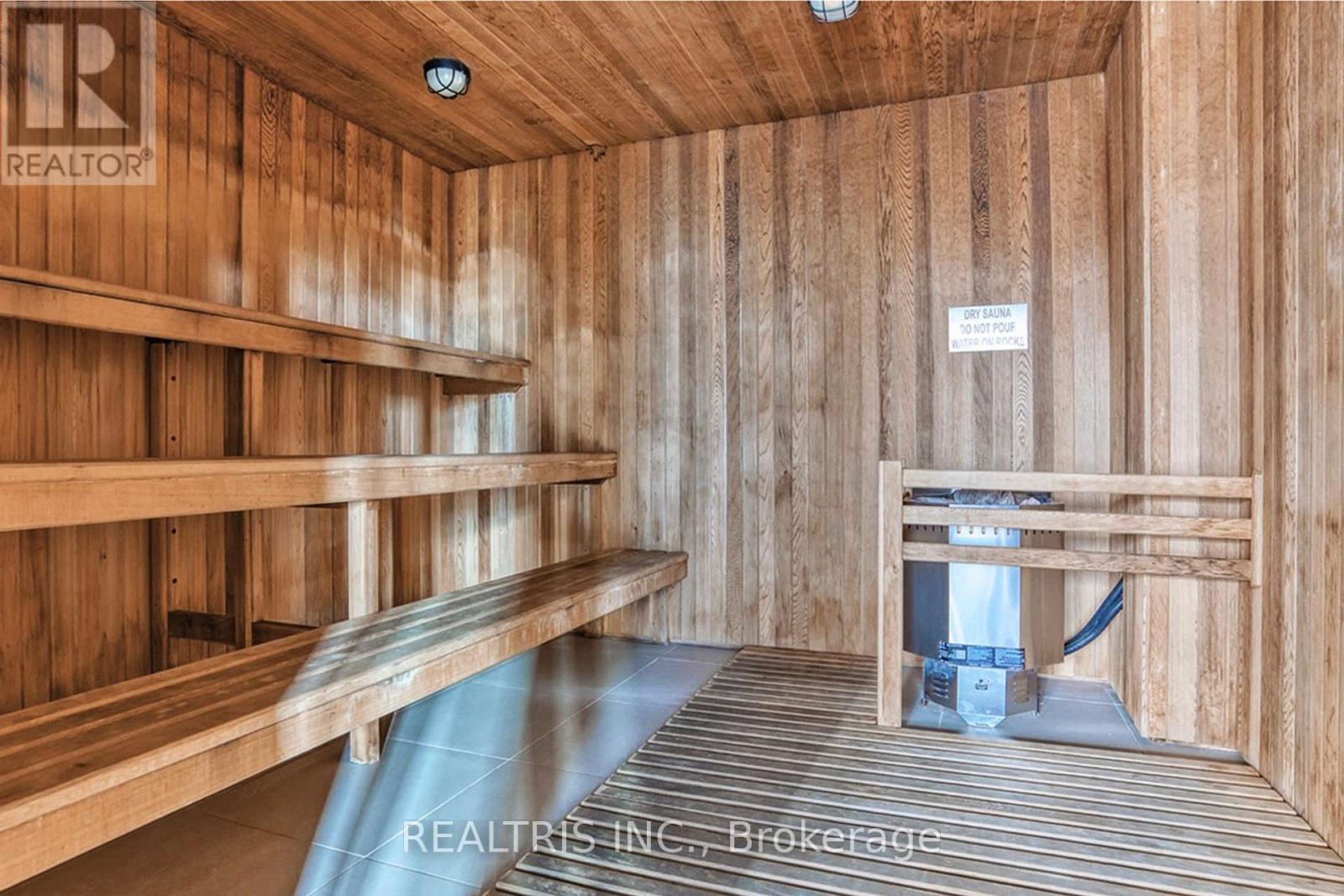 Photo 30 of 611 90 Queens Wharf Road, Toronto ON