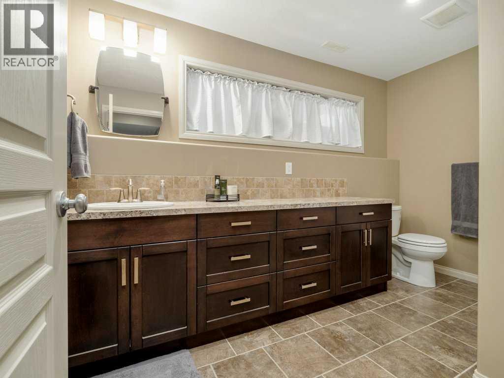 Photo 39 of 104 Firelight Way W, Lethbridge AB
