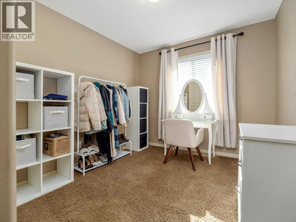 Photo 8 of 104 Firelight Way W, Lethbridge AB