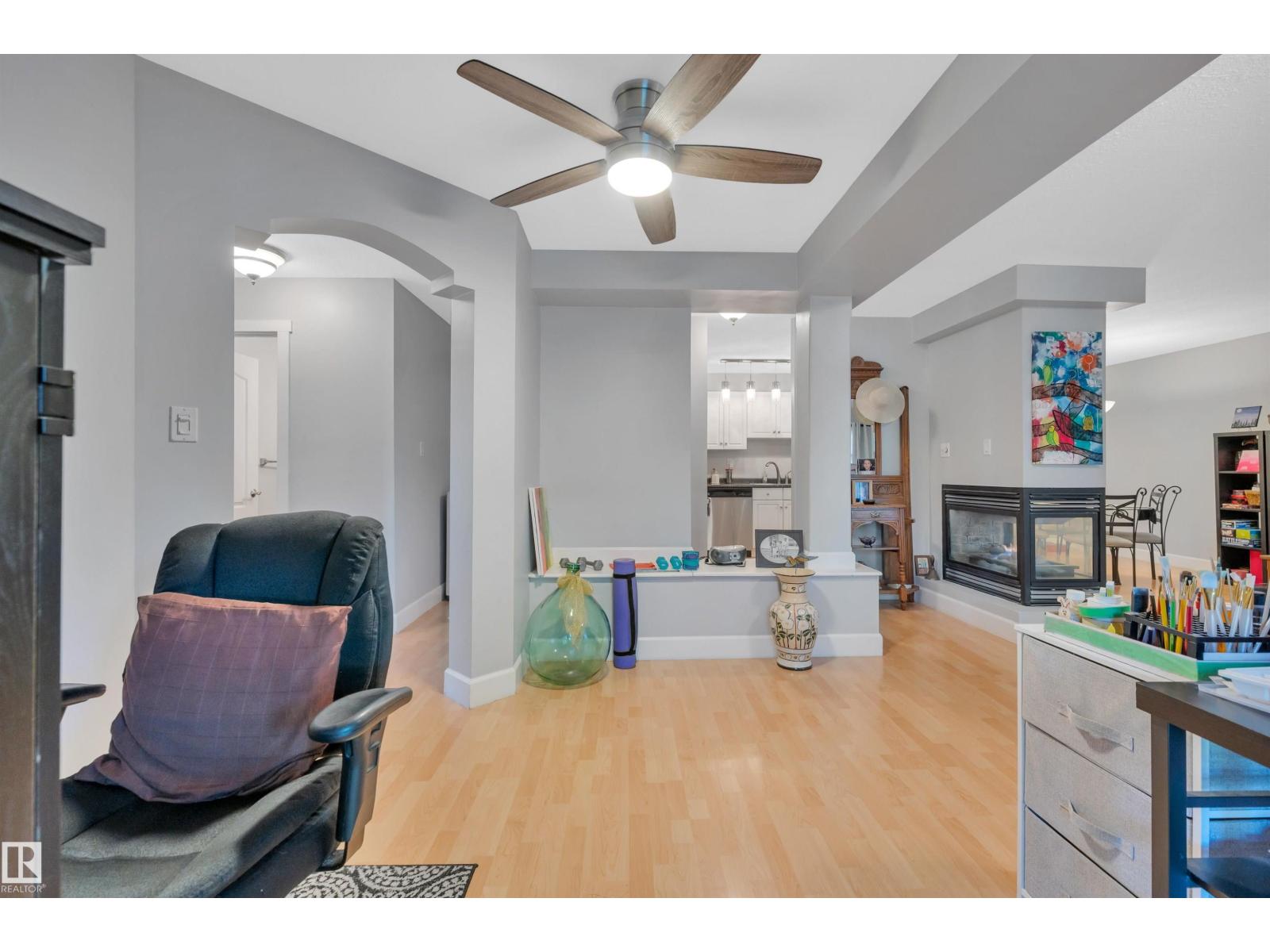 Photo 11 of 5790 172 St Nw, Edmonton AB