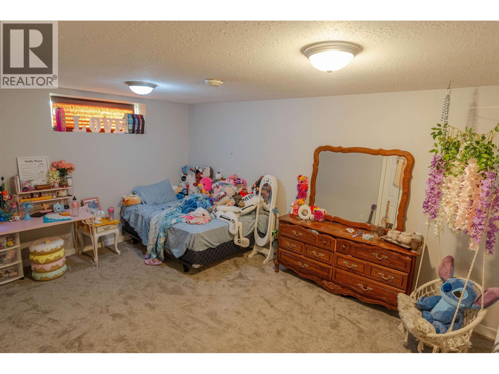 Photo 4 of 8723 109 Avenue, Fort St John BC