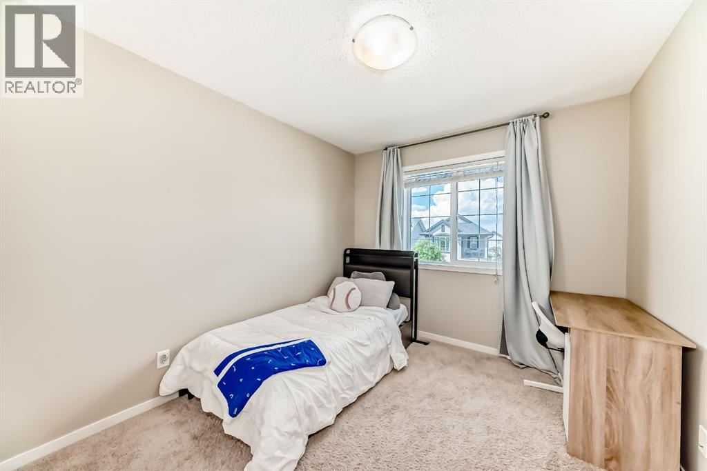 Photo 18 of 401 Cranberry Circle Se, Calgary AB