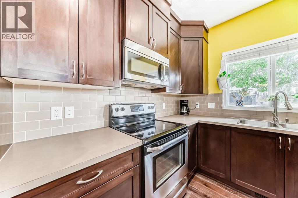 Photo 6 of 401 Cranberry Circle Se, Calgary AB