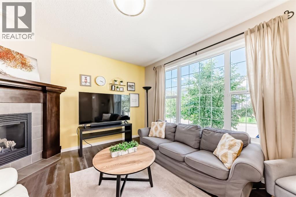 Photo 7 of 401 Cranberry Circle Se, Calgary AB