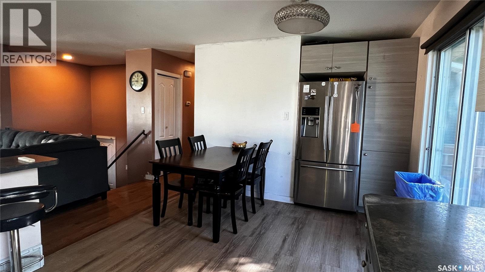 Photo 6 of 435 Bowman Crescent, Saskatoon SK