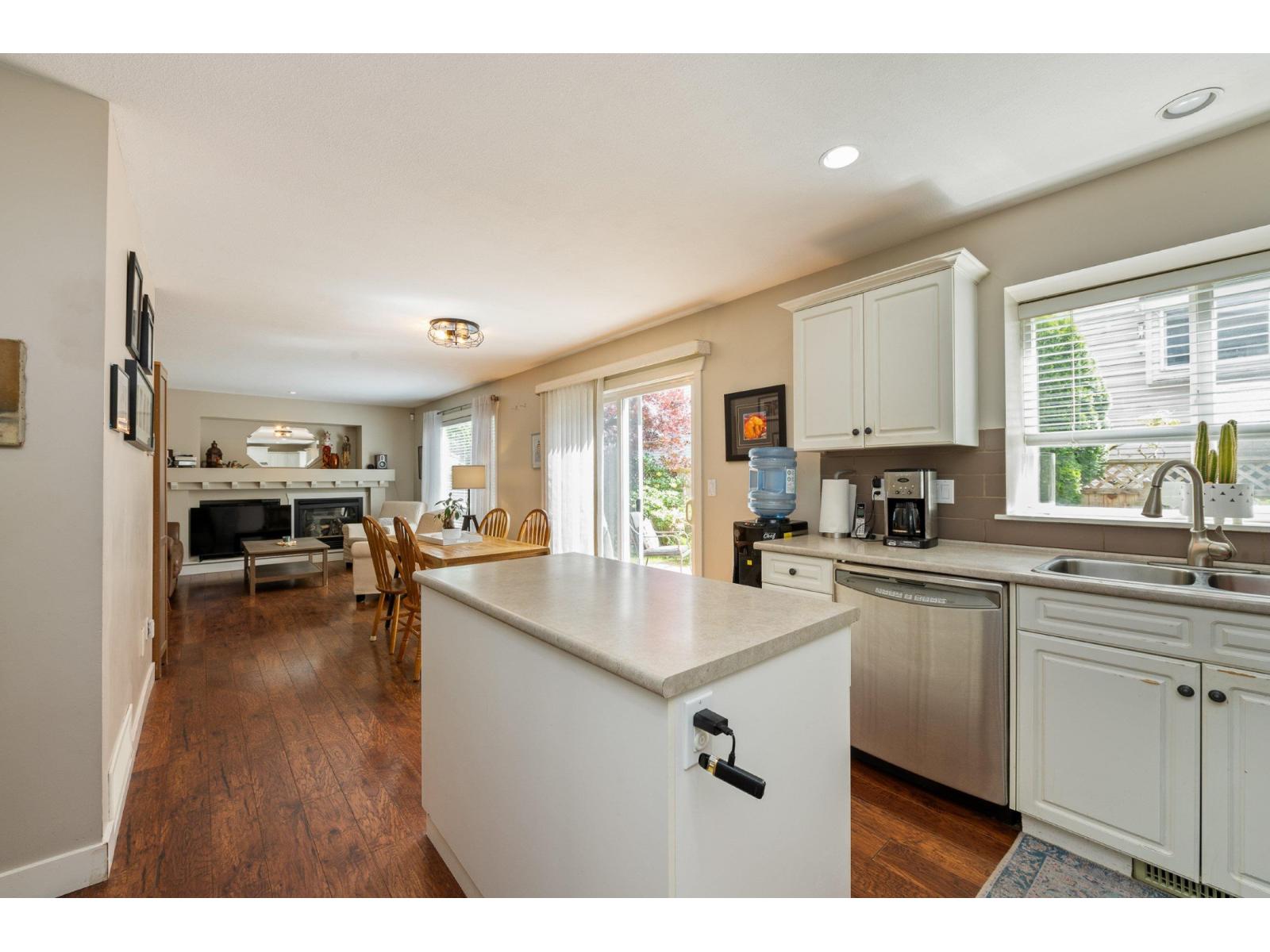 Photo 25 of 4 20292 96 Avenue, Langley BC