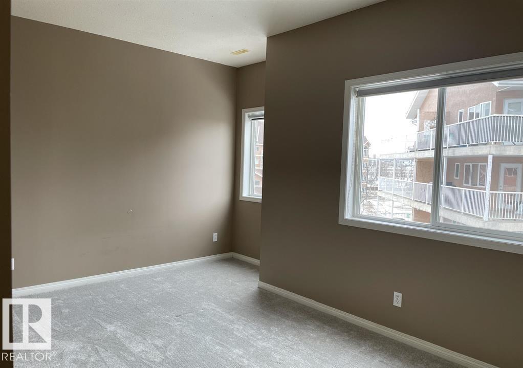 Photo 18 of 322 4304 139 Av Nw, Edmonton AB