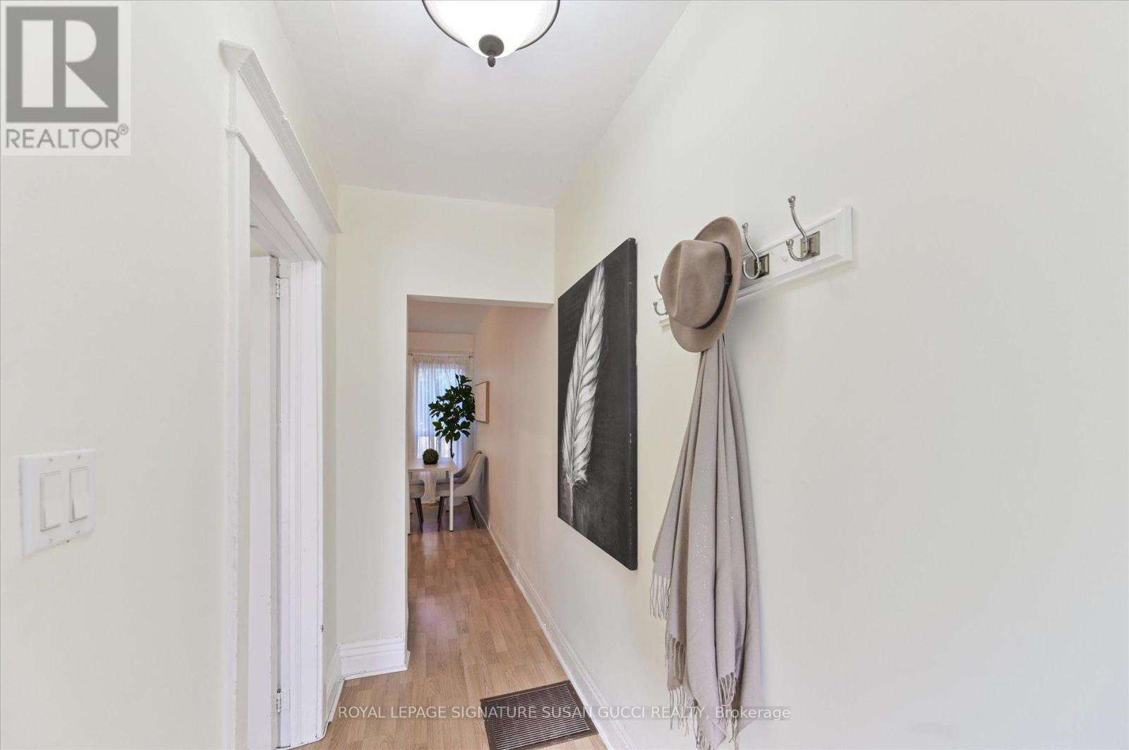 Photo 6 of 1125 Woodbine Avenue, Toronto ON