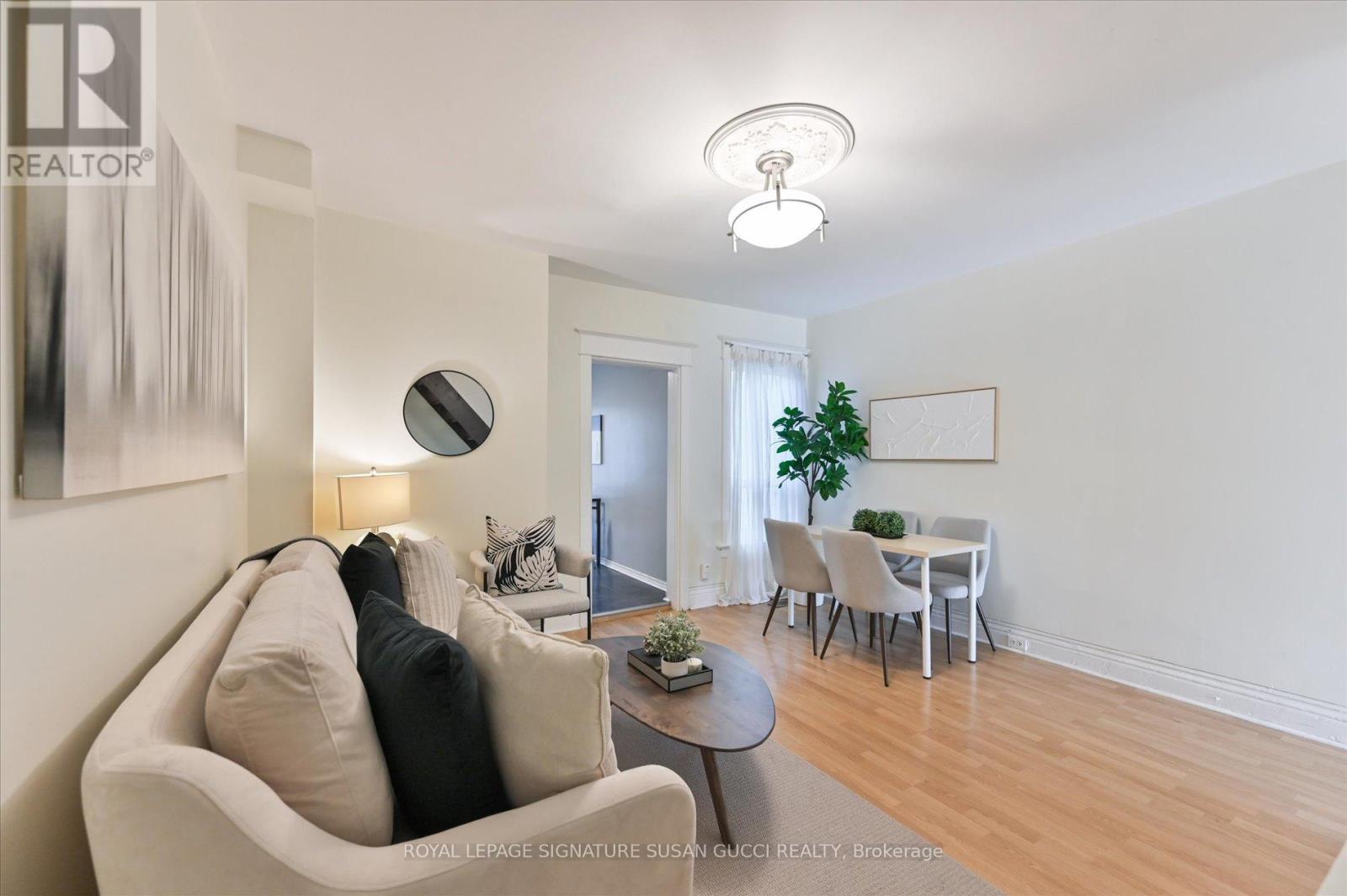 Photo 9 of 1125 Woodbine Avenue, Toronto ON
