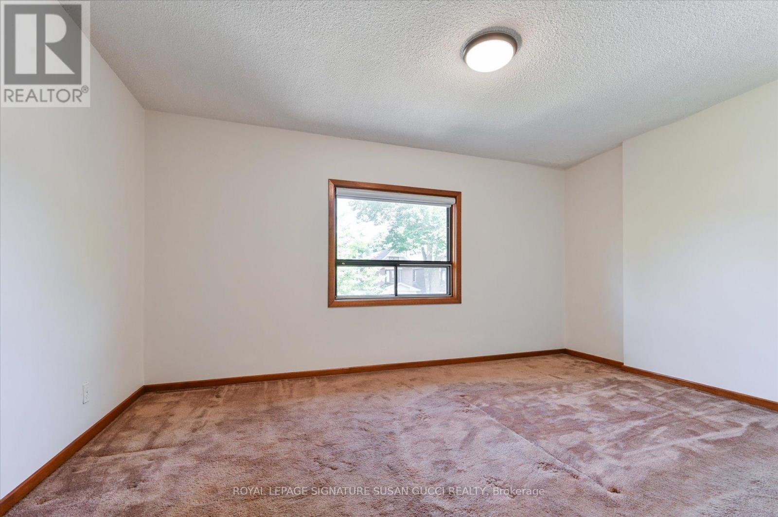 Photo 8 of 96 Woodycrest Avenue, Toronto ON