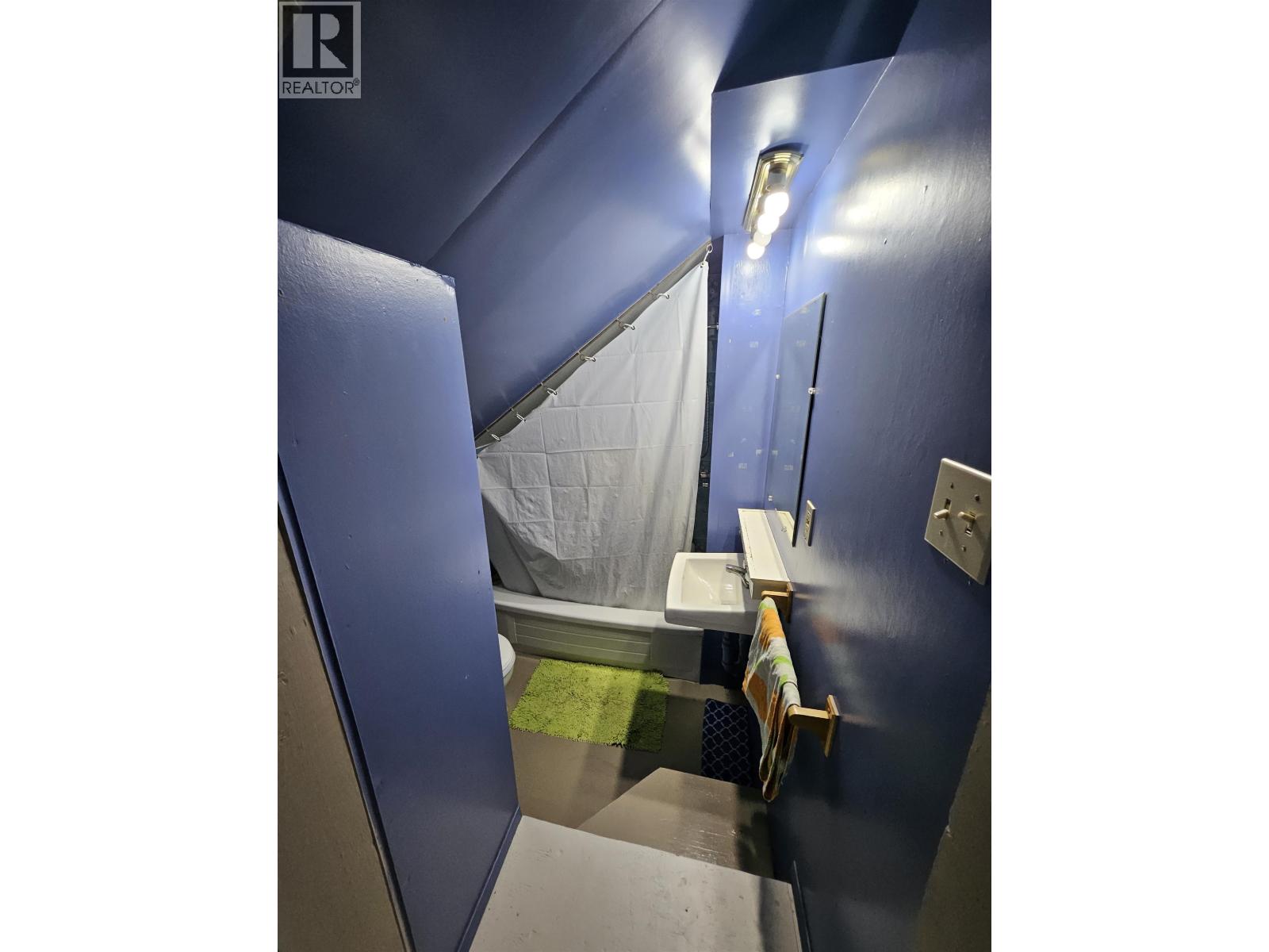 2071 BLACKWATER ROAD, Quesnel