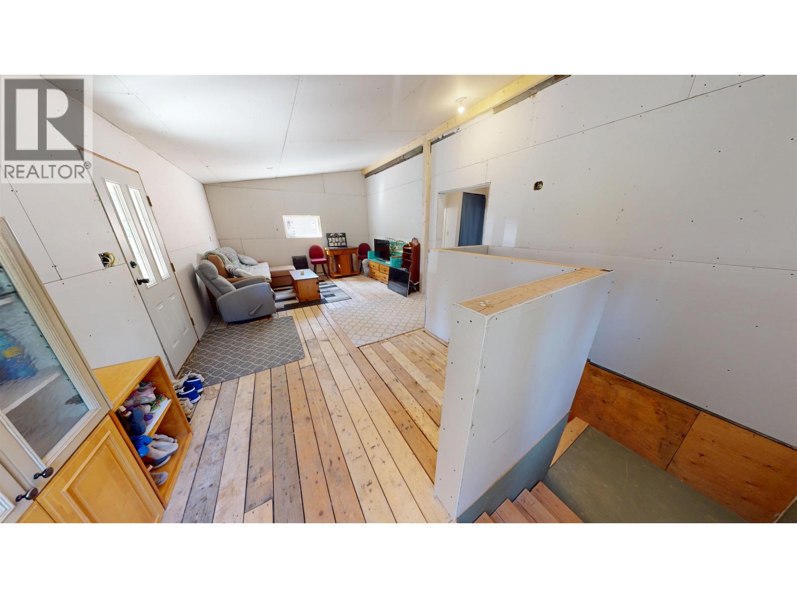 2071 BLACKWATER ROAD, Quesnel