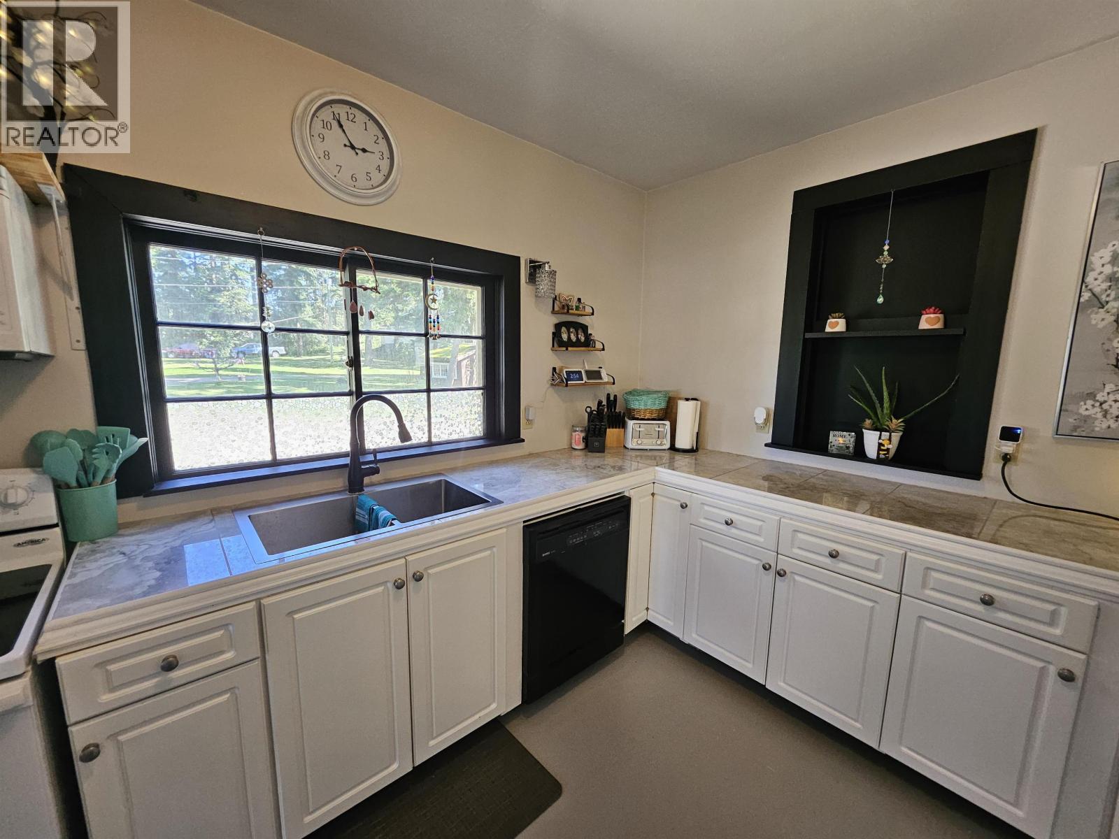 2071 BLACKWATER ROAD, Quesnel