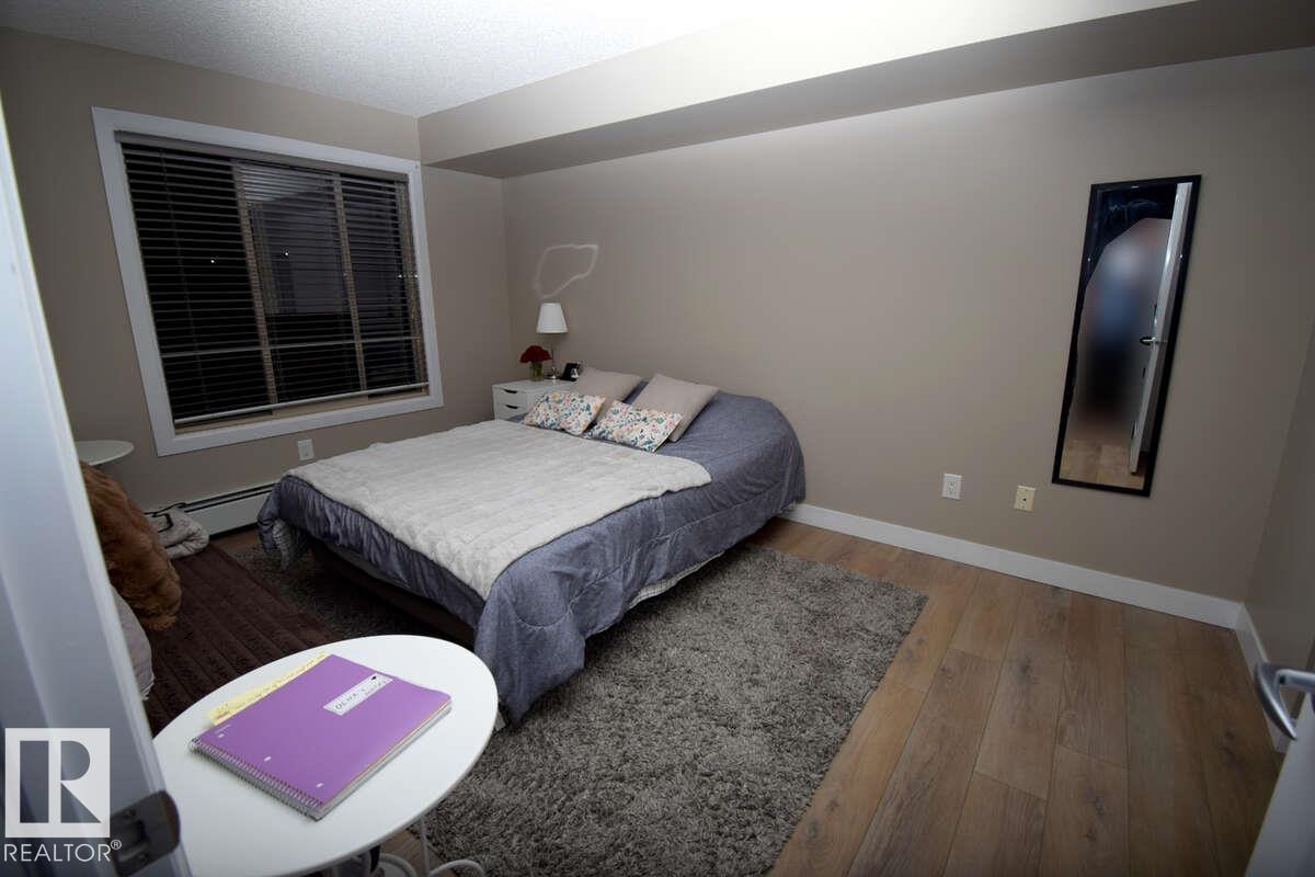 Photo 8 of 218 3715 Whitelaw Ln Nw, Edmonton AB