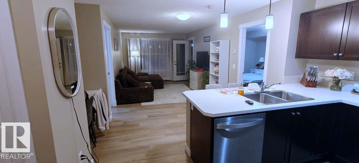 Photo 27 of 218 3715 Whitelaw Ln Nw, Edmonton AB