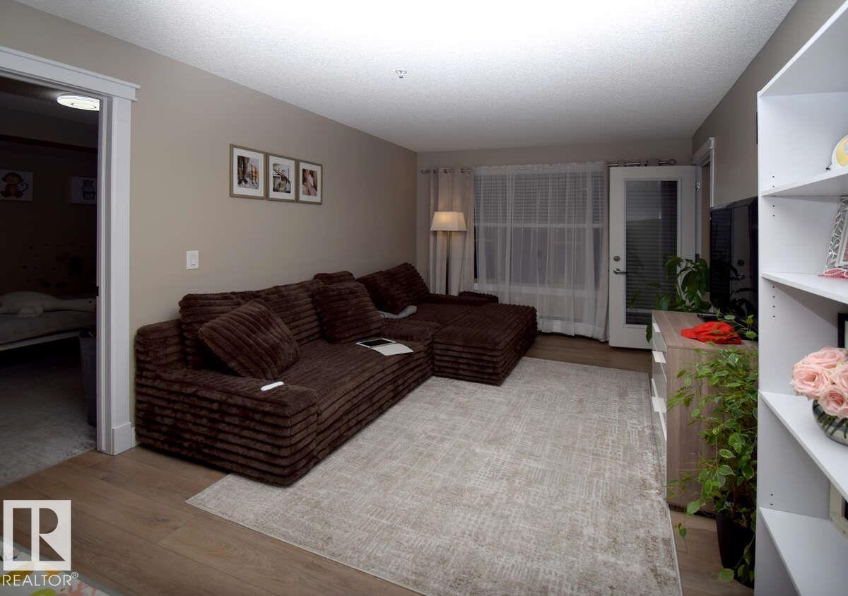 Photo 7 of 218 3715 Whitelaw Ln Nw, Edmonton AB