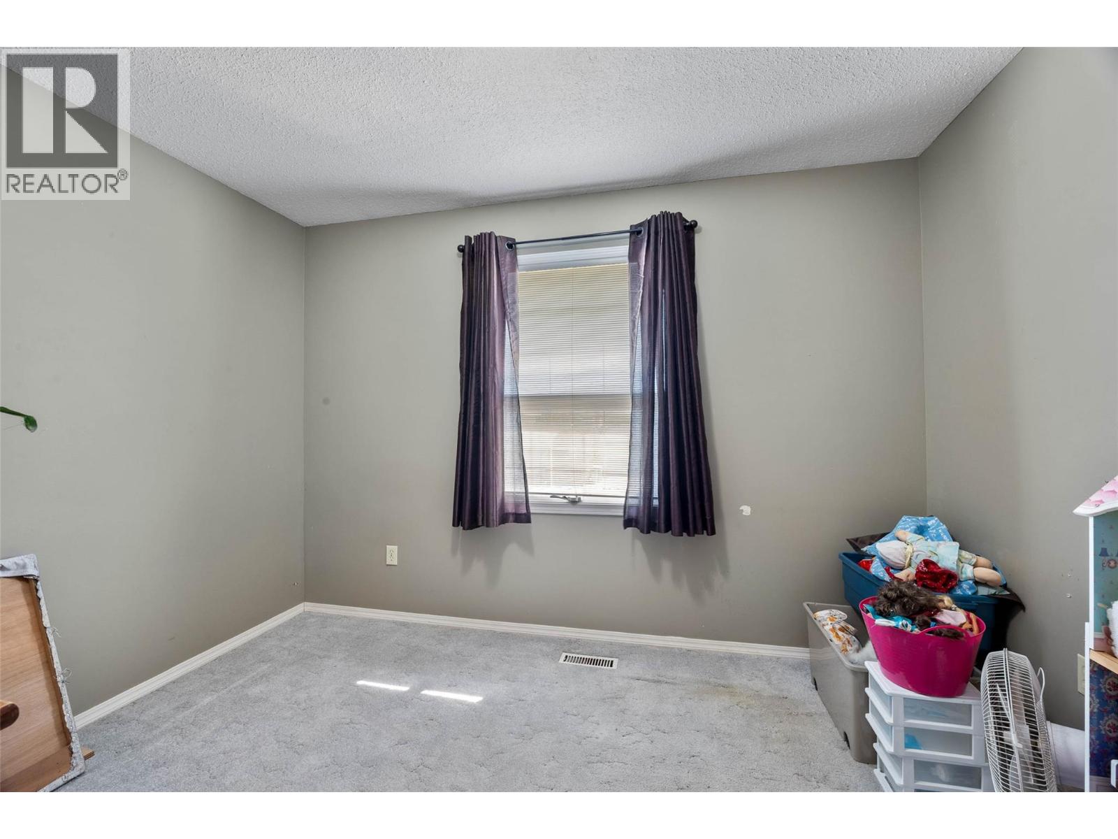 Photo 17 of 820 Ollek Street, Kamloops BC