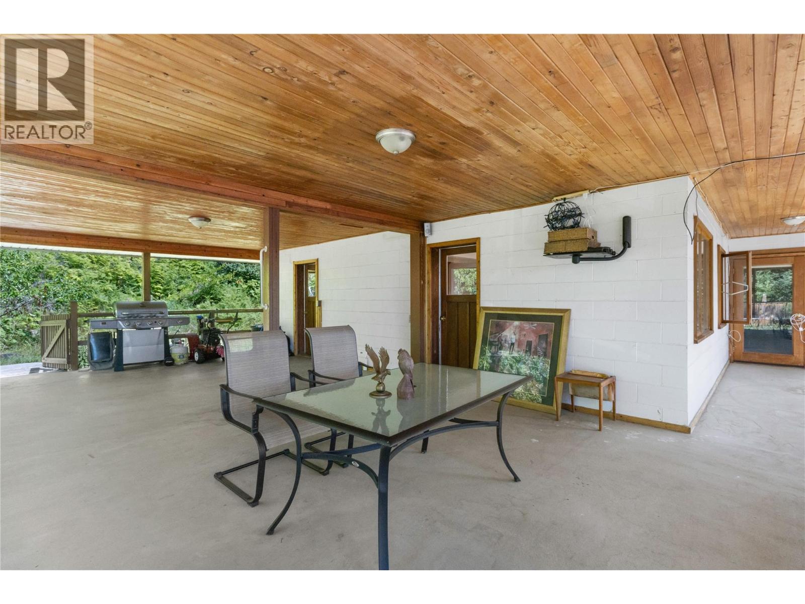 Photo 3 of 2066 Eagle Bay Road, Blind Bay BC