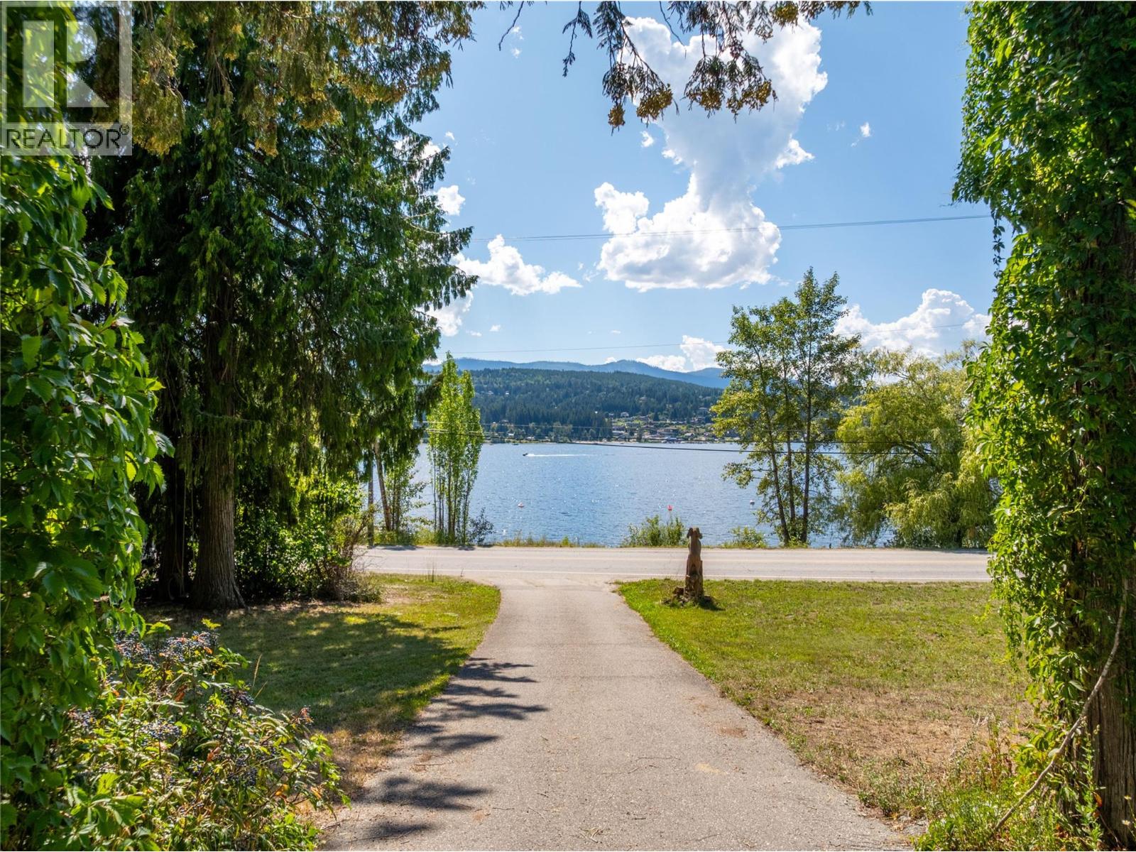 Photo 8 of 2066 Eagle Bay Road, Blind Bay BC
