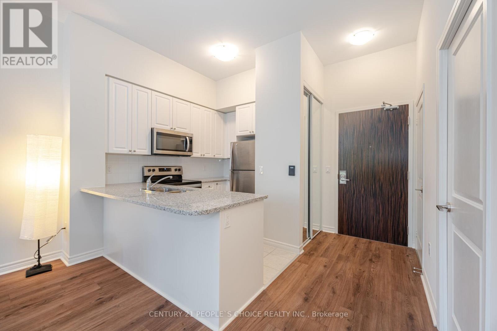 Photo 30 of 108 349 Rathburn Road W, Mississauga ON
