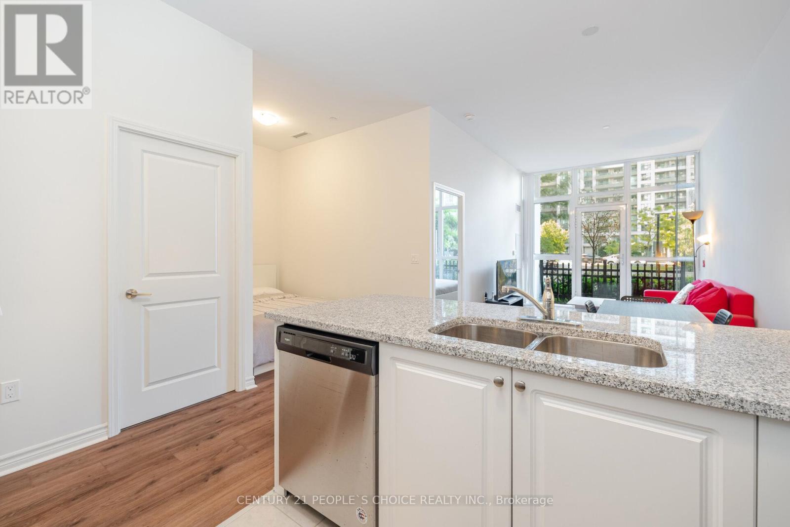 Photo 3 of 108 349 Rathburn Road W, Mississauga ON