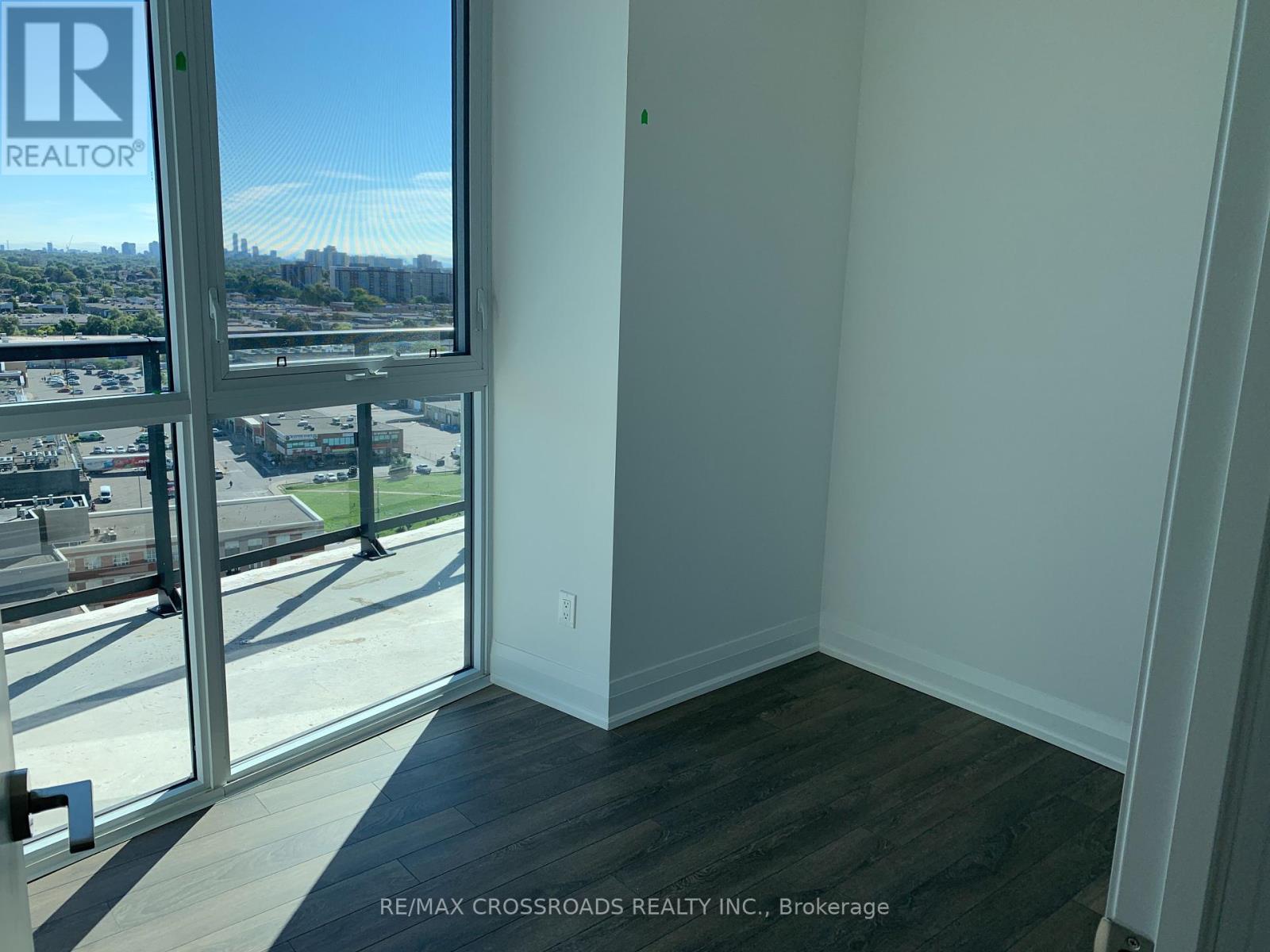 Photo 11 of 2104 1461 Lawrence Avenue W, Toronto ON