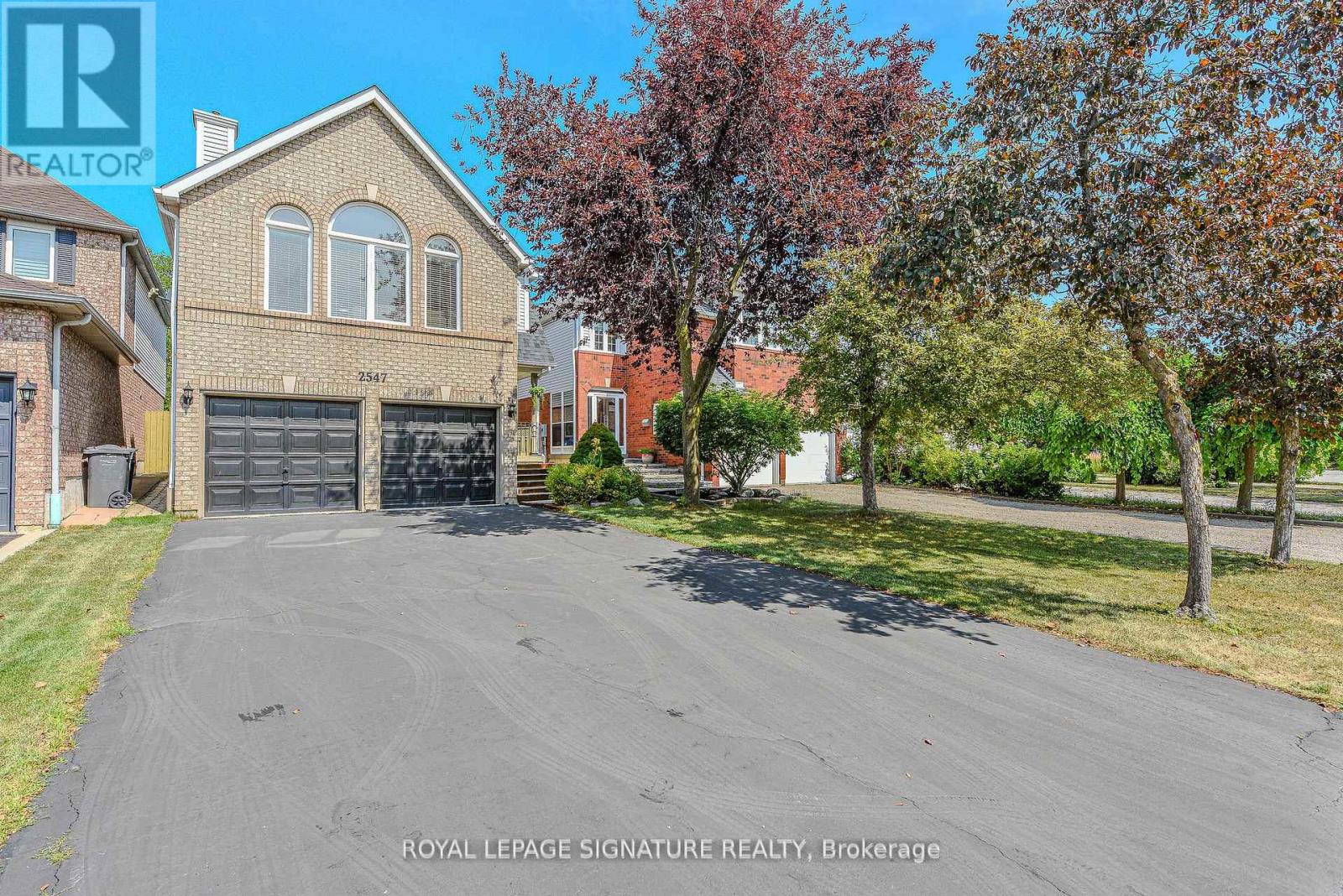Photo 39 of 2547 Raglan Court, Mississauga ON