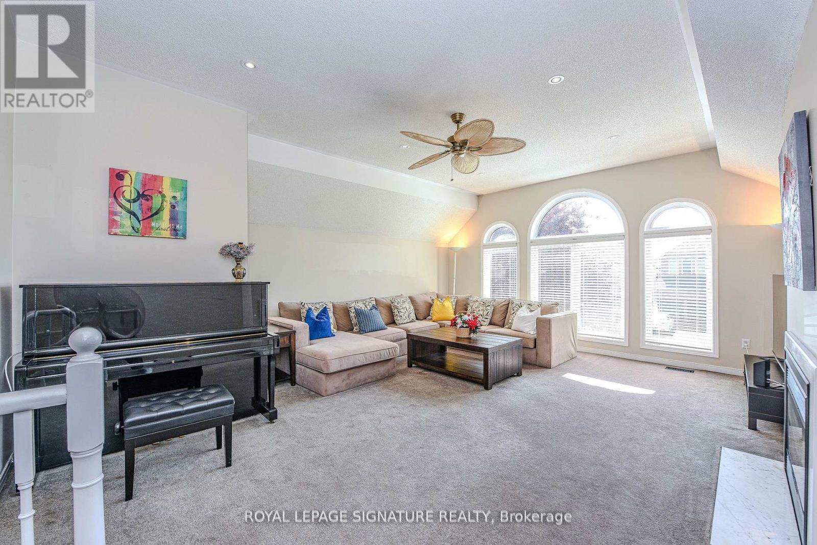 Photo 24 of 2547 Raglan Court, Mississauga ON