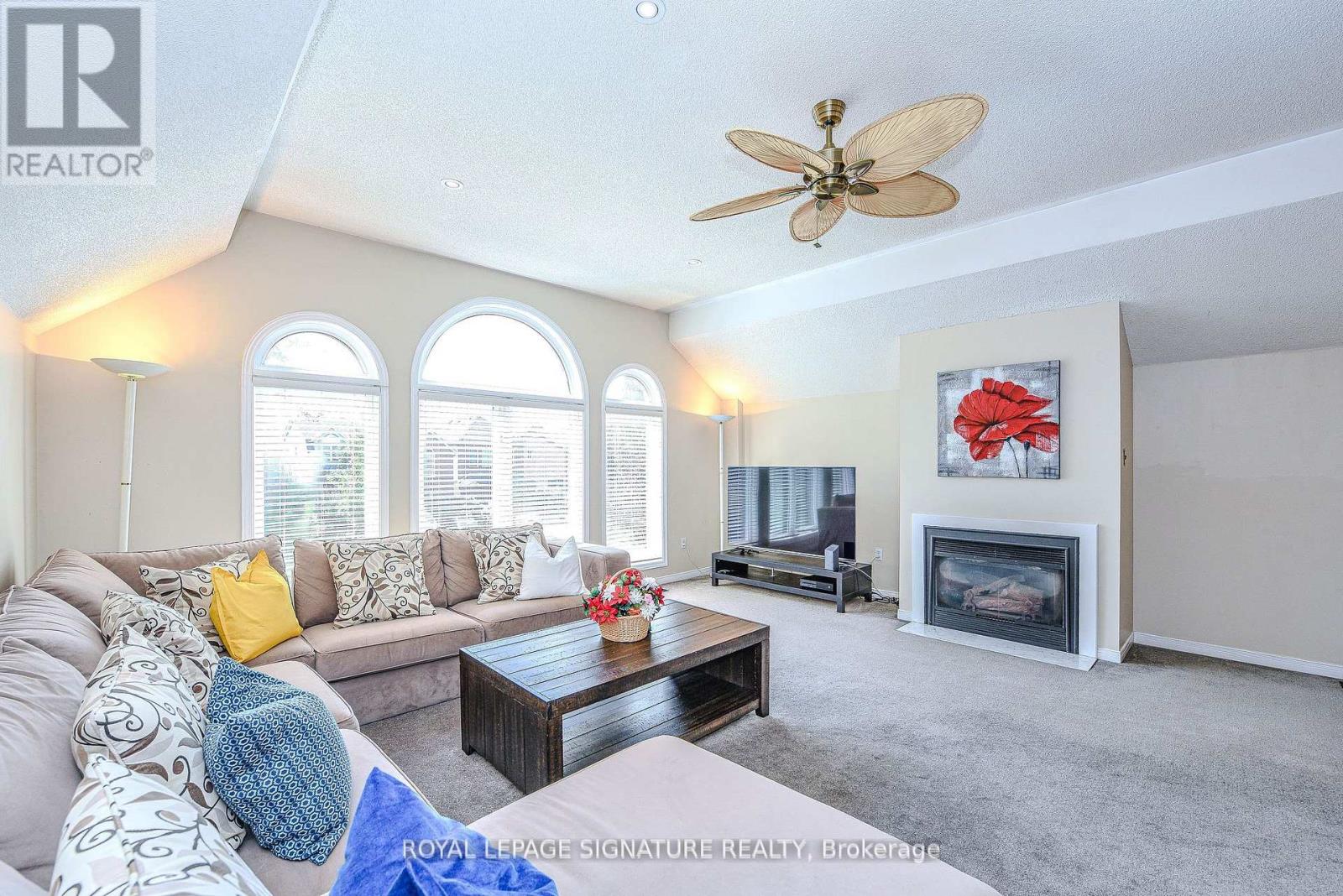 Photo 29 of 2547 Raglan Court, Mississauga ON