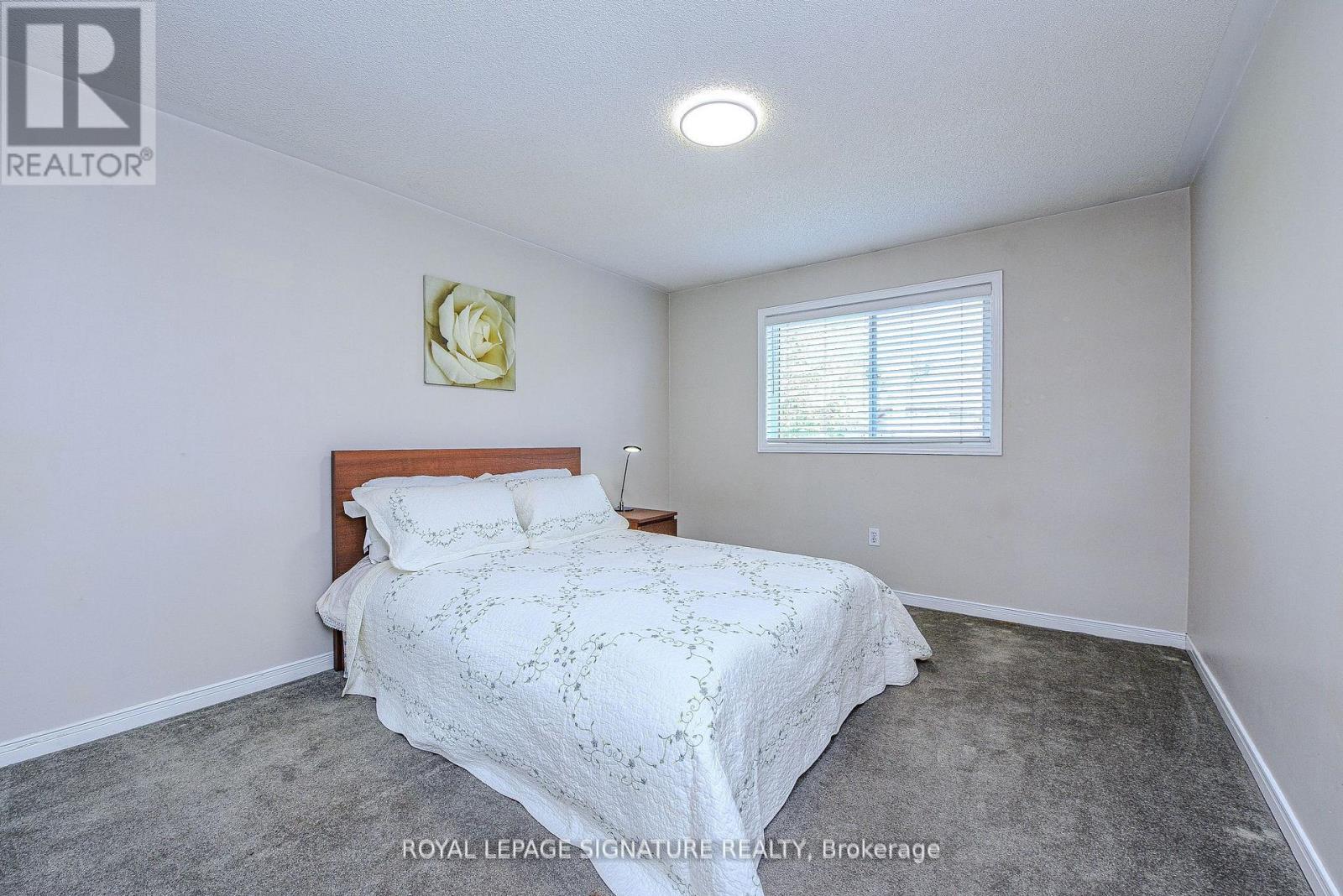 Photo 50 of 2547 Raglan Court, Mississauga ON