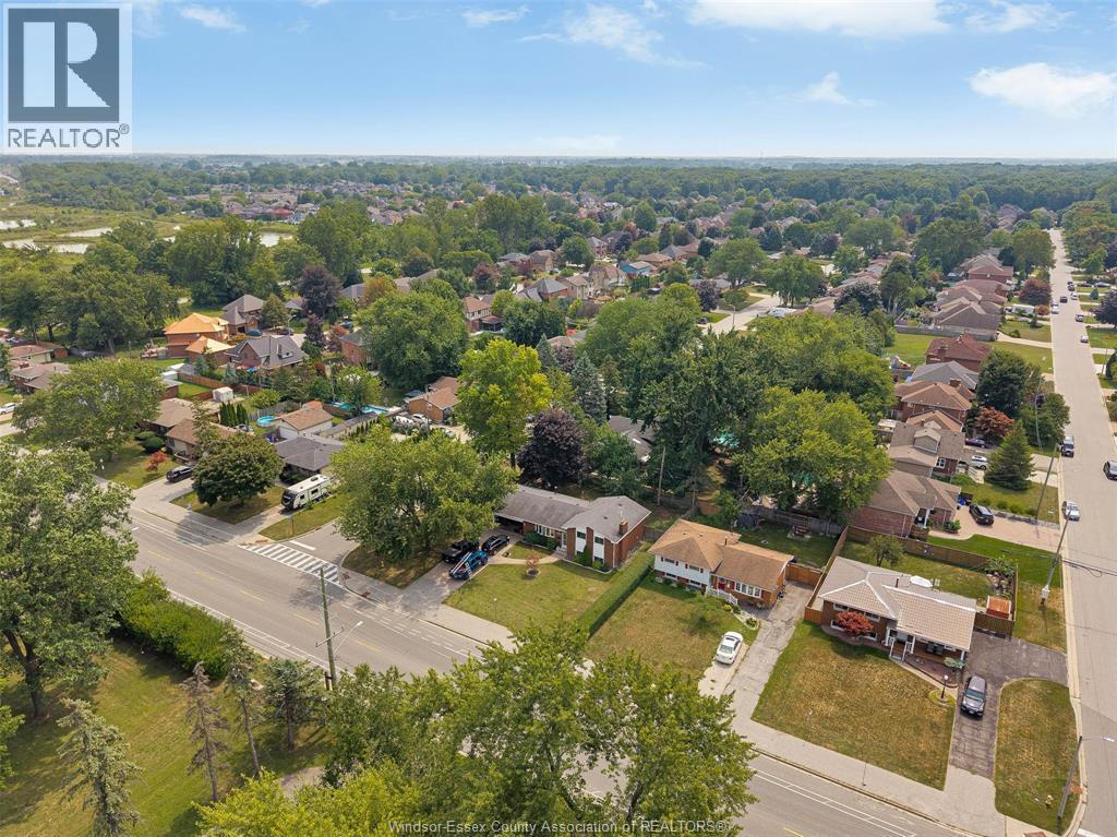Photo 33 of 2565 Todd Lane, Lasalle ON