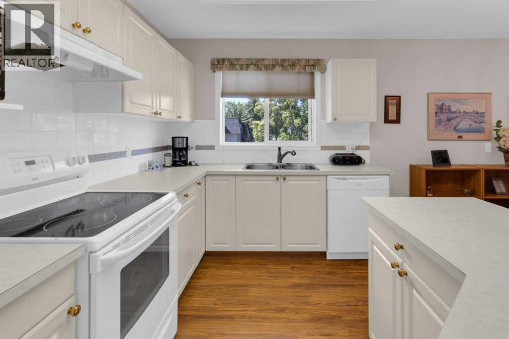 Photo 2 of 203 2850 51 Street Sw, Calgary AB