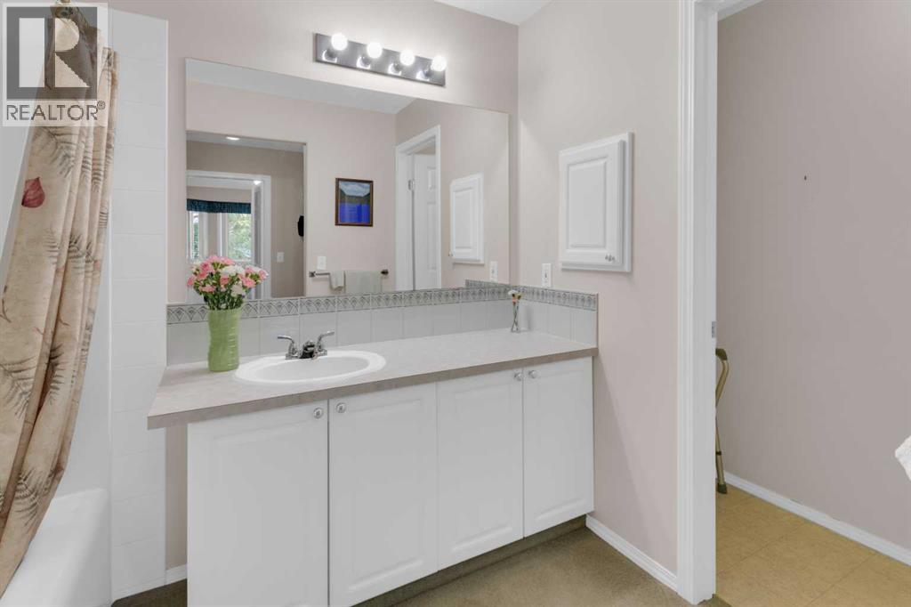 Photo 8 of 203 2850 51 Street Sw, Calgary AB