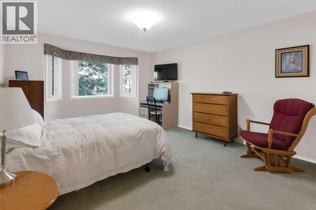 Photo 18 of 203 2850 51 Street Sw, Calgary AB