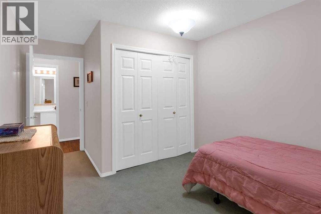 Photo 7 of 203 2850 51 Street Sw, Calgary AB