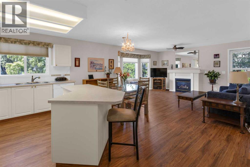 Photo 9 of 203 2850 51 Street Sw, Calgary AB