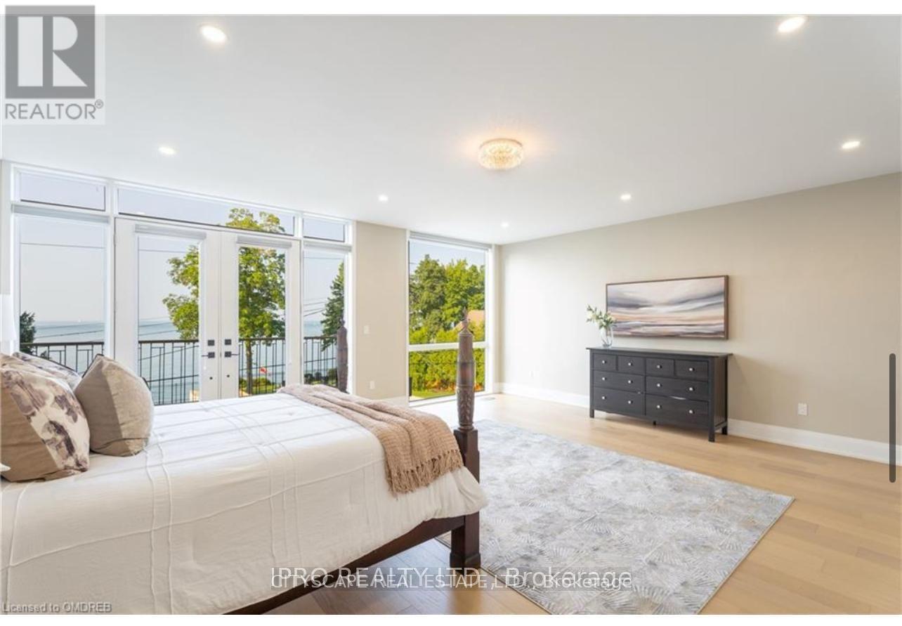 Photo 29 of 6 Campview Road, Hamilton ON