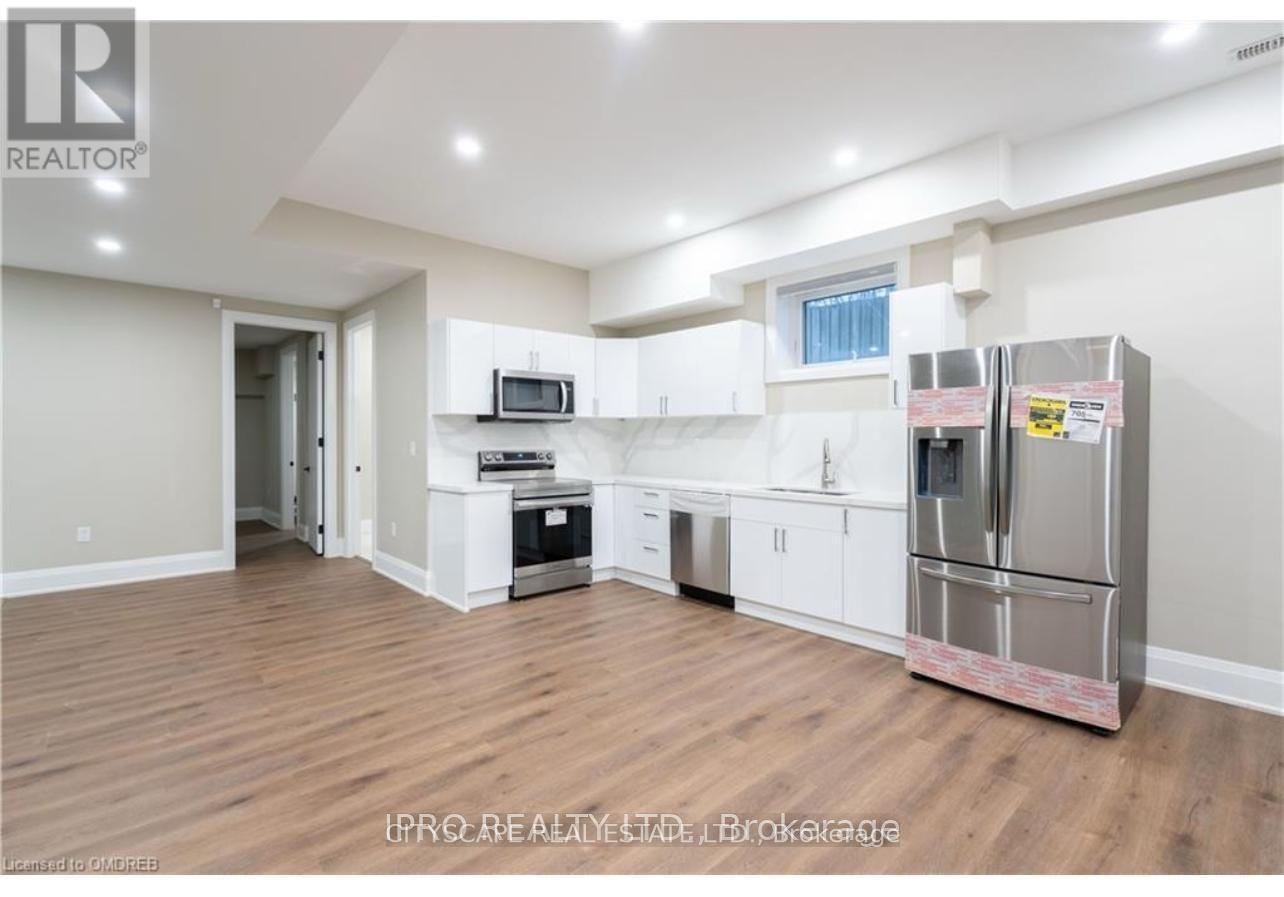 Photo 24 of 6 Campview Road, Hamilton ON