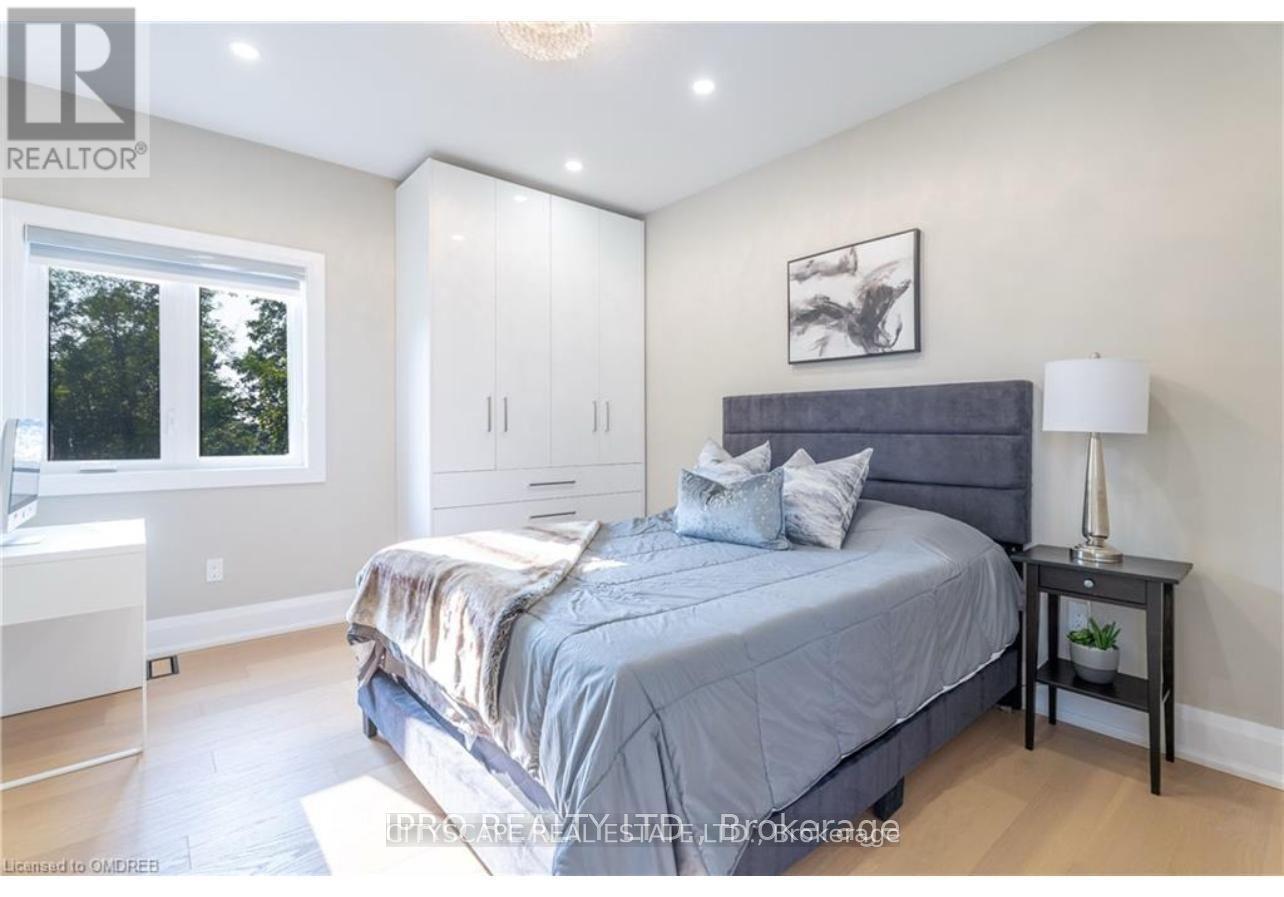 Photo 26 of 6 Campview Road, Hamilton ON