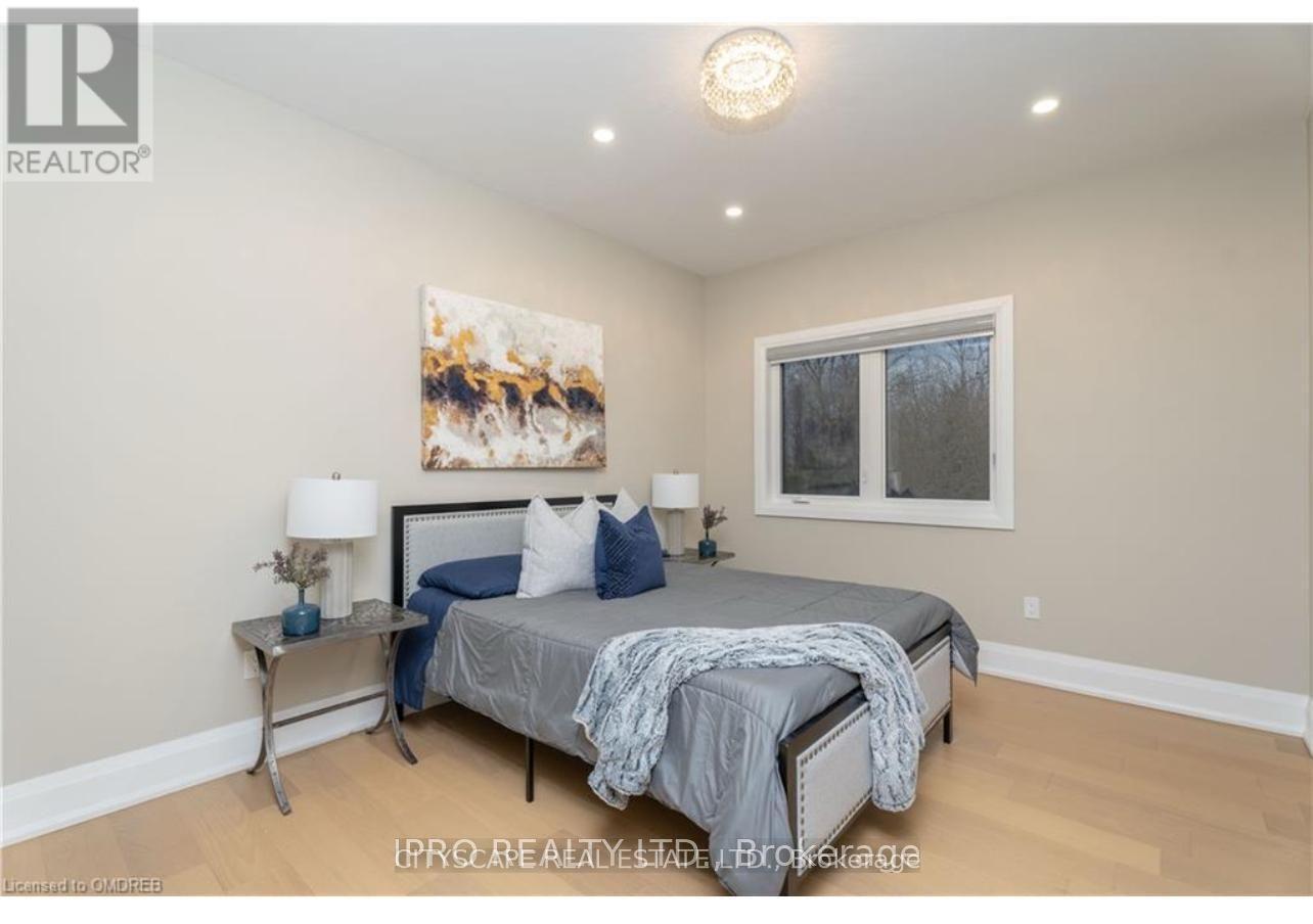 Photo 8 of 6 Campview Road, Hamilton ON