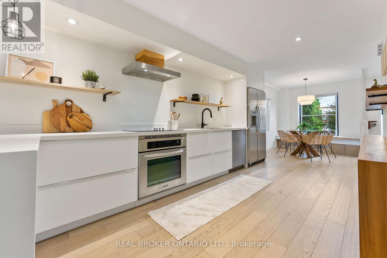 Photo 9 of 2 23 Macaulay Street W, Hamilton ON
