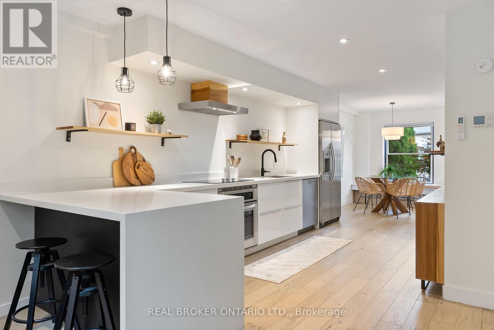 Photo 24 of 2 23 Macaulay Street W, Hamilton ON