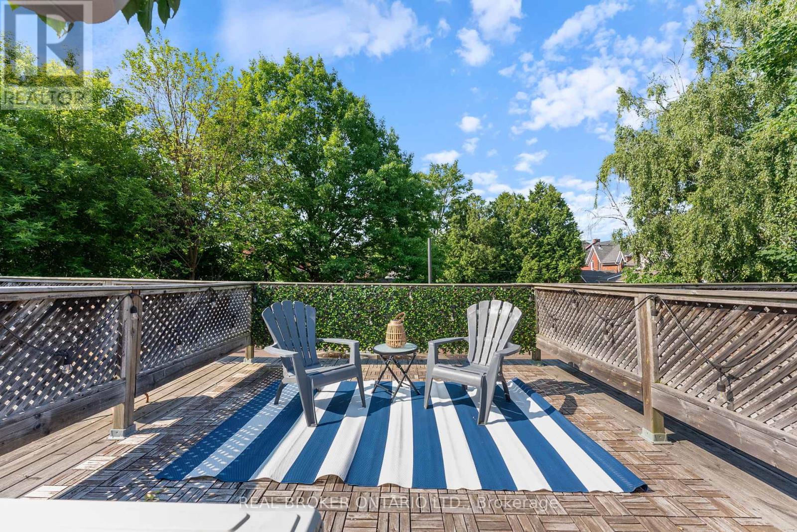 Photo 13 of 2 23 Macaulay Street W, Hamilton ON