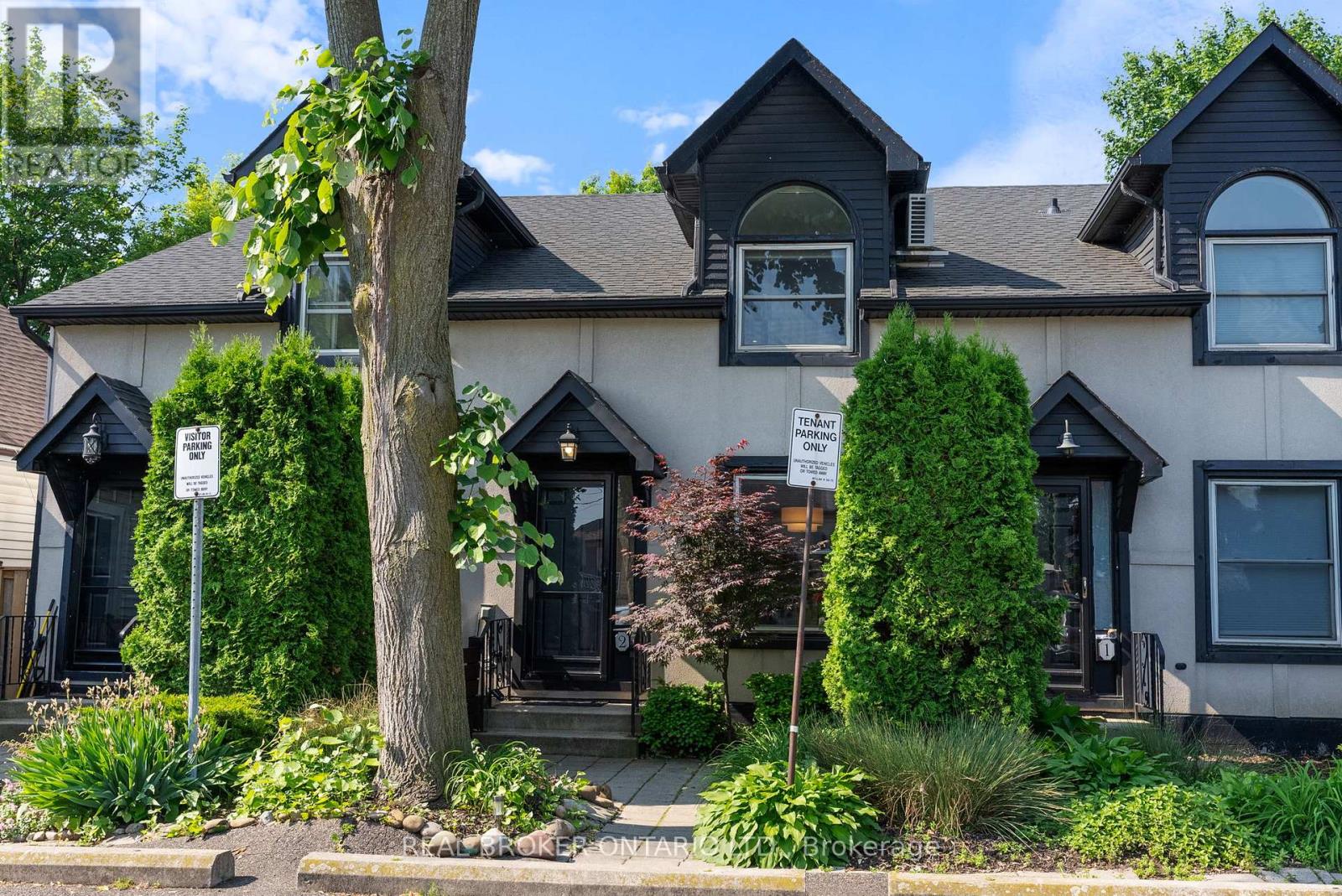 Photo 27 of 2 23 Macaulay Street W, Hamilton ON