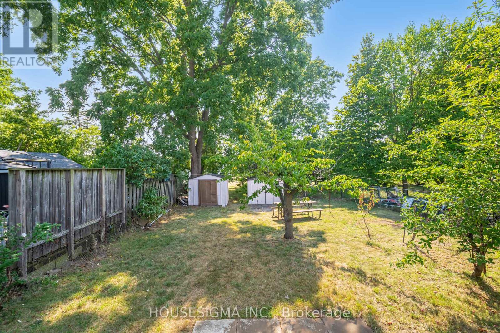 Photo 17 of 7 Doncaster Boulevard, St Catharines ON