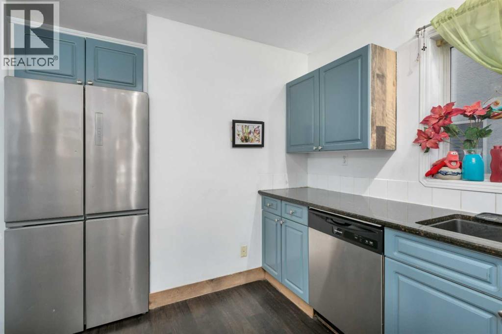 Photo 16 of 14 Harper Drive, Sylvan Lake AB