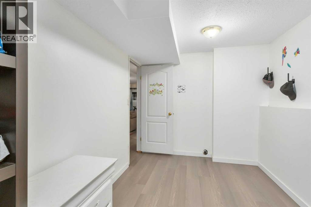 Photo 32 of 14 Harper Drive, Sylvan Lake AB