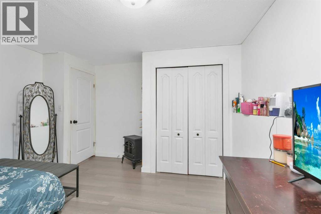 Photo 25 of 14 Harper Drive, Sylvan Lake AB