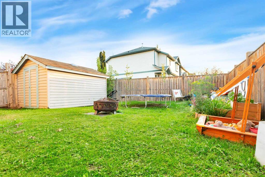 Photo 10 of 14 Harper Drive, Sylvan Lake AB