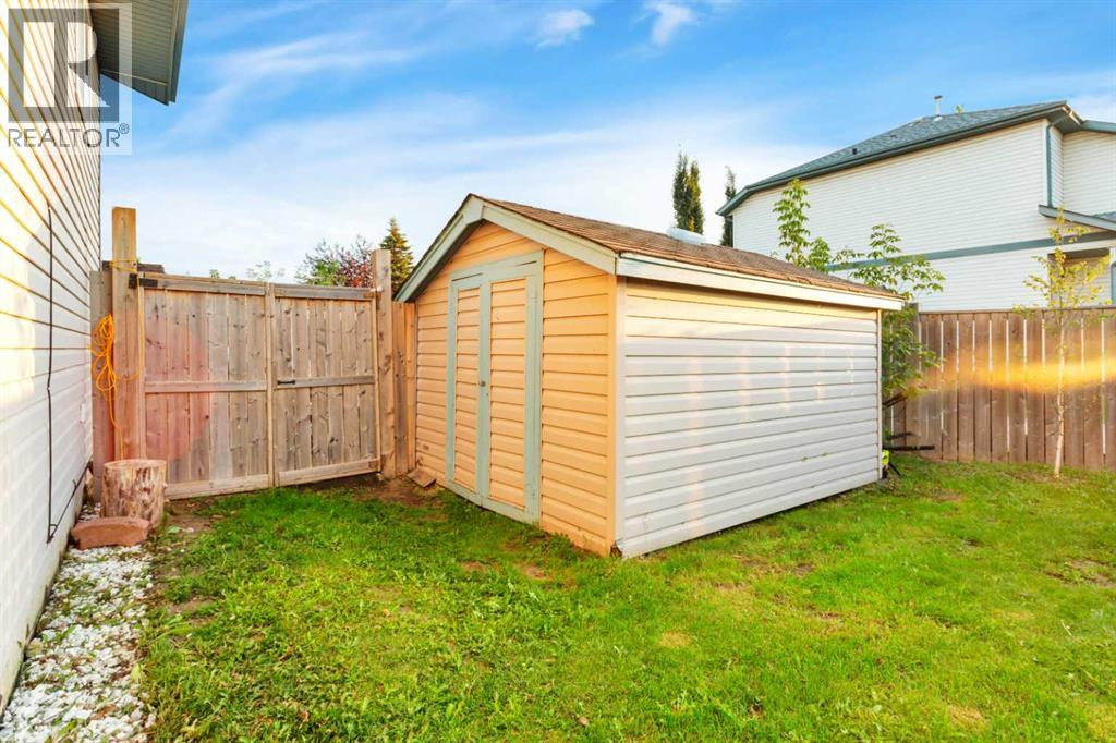 Photo 9 of 14 Harper Drive, Sylvan Lake AB